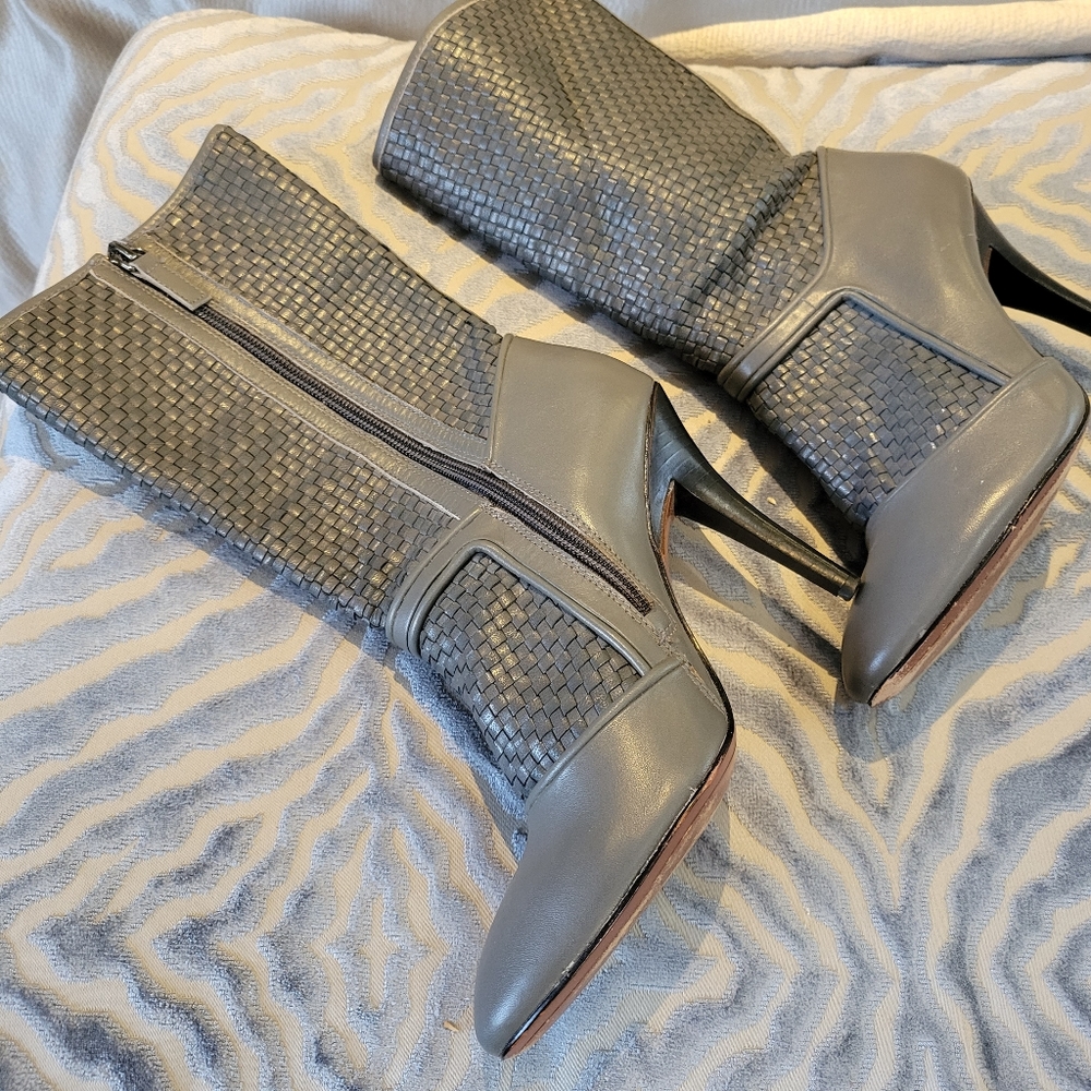 Grey stiletto boot